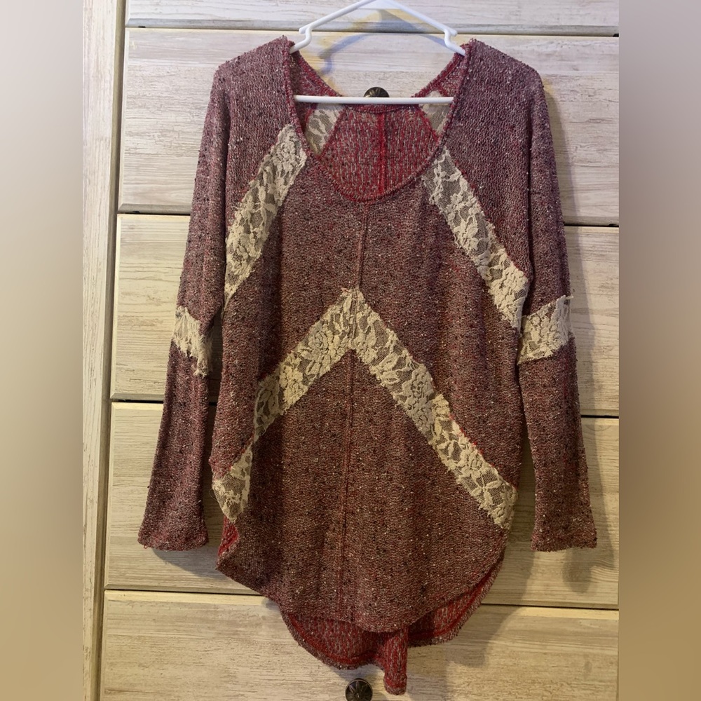 Anthropologie Distressed Long Sleeved Top; Pink, White Lace